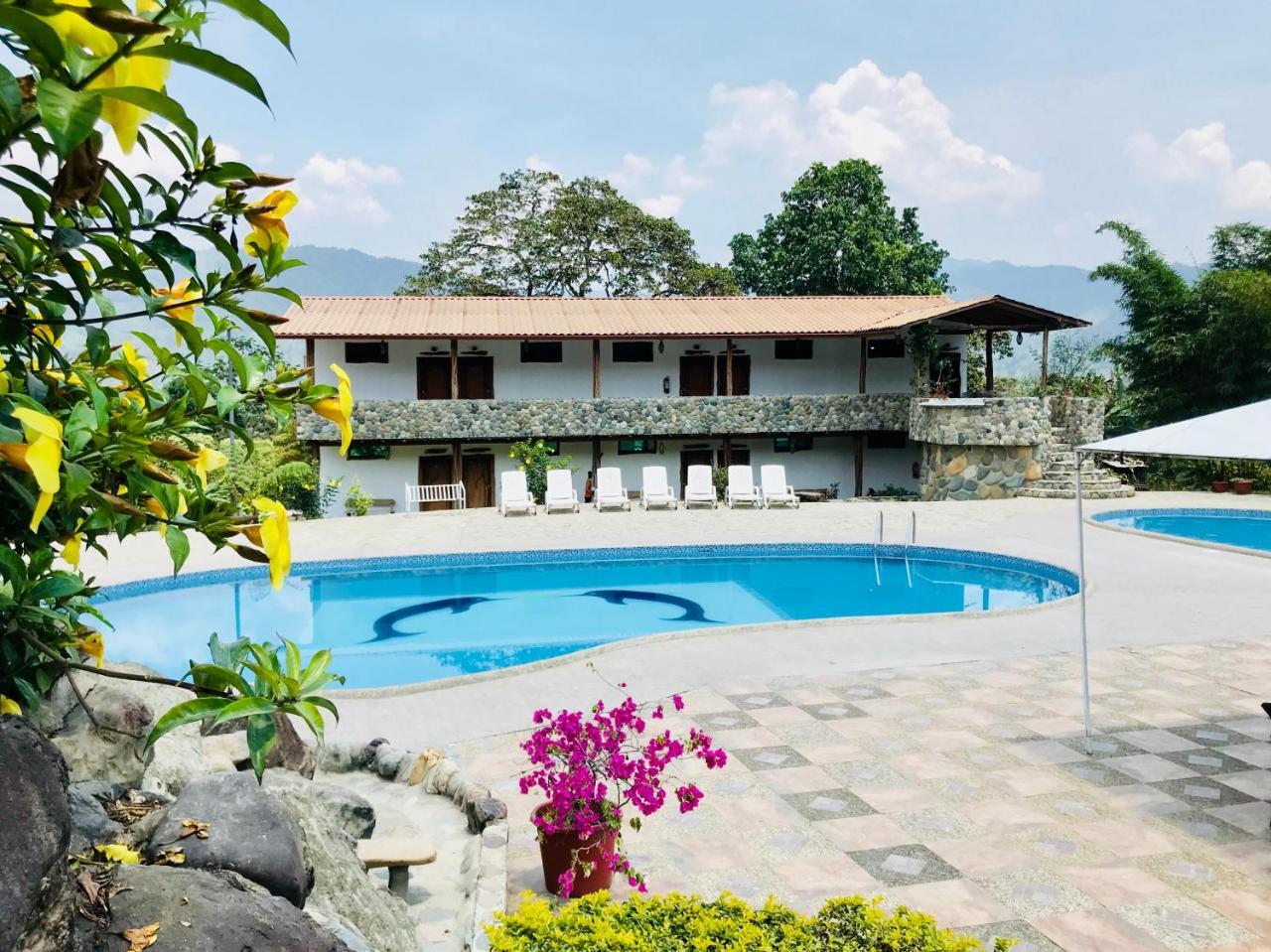 Hosteria Tierra Dorada Yantzaza Exteriér fotografie