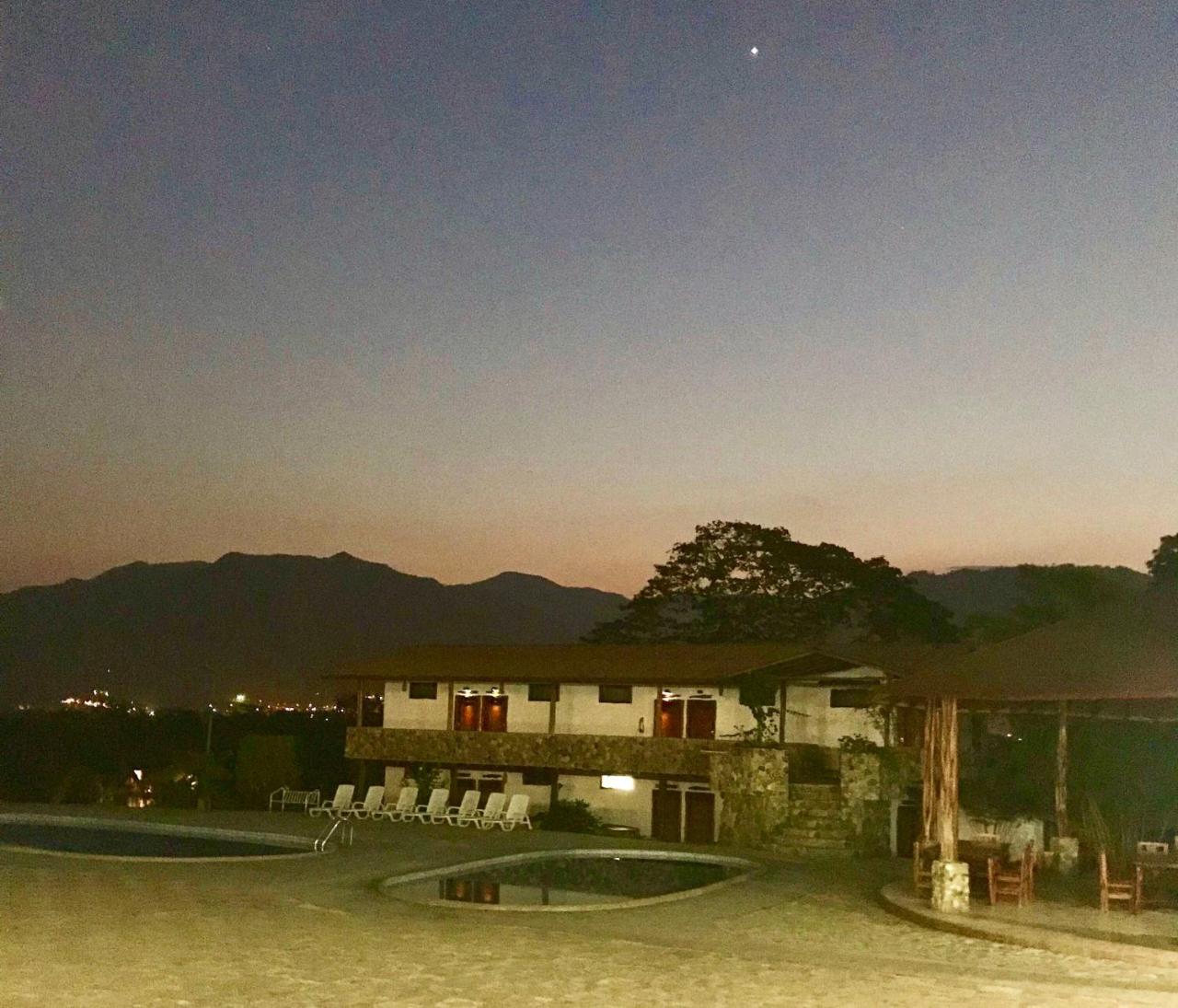 Hosteria Tierra Dorada Yantzaza Exteriér fotografie